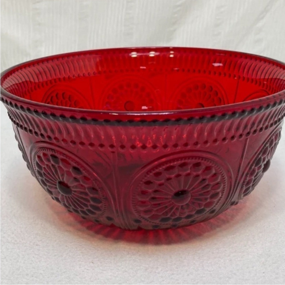 ❤️ Rare - The Pioneer Woman red Adeline, 9 inch embossed Serving Bowl